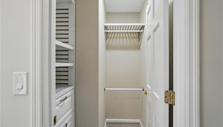 closet 2